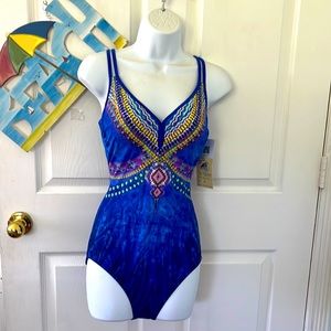 BATHING SUIT NWT